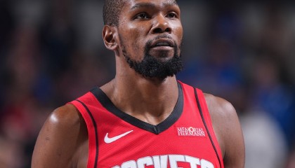 MK体育-NBA今日里程碑！麦康纳3000助攻，3人创生涯新高，杜兰特超越老詹